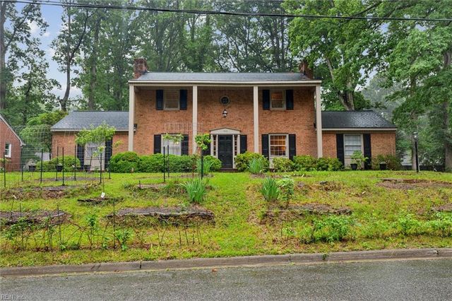 122 Archer RD, Newport News, VA 23606