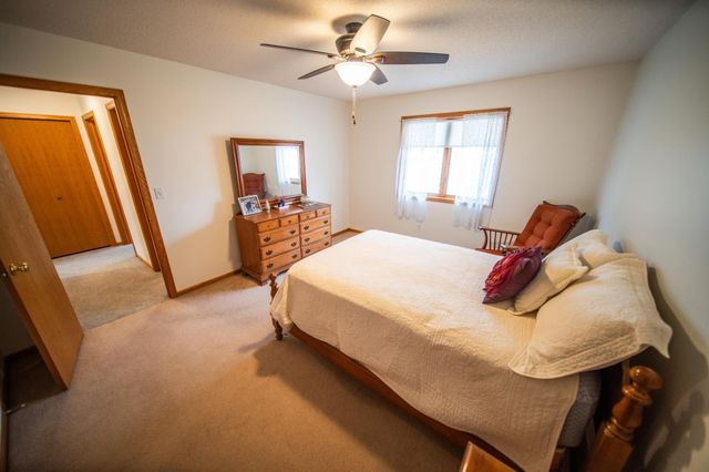 2104 McQuillan Ct SE, Rochester, MN 55904