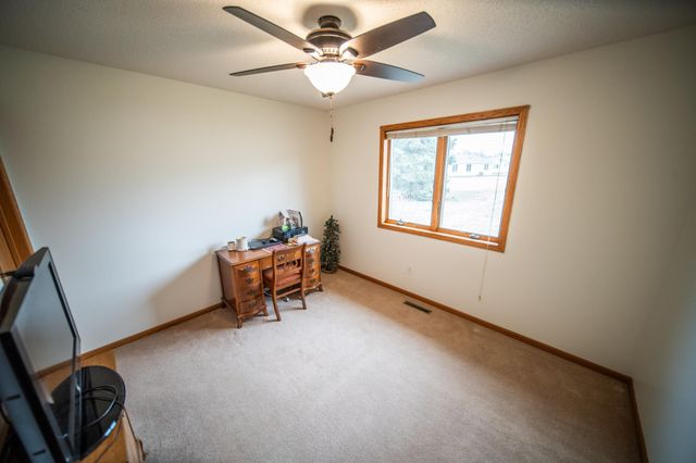 2104 McQuillan Ct SE, Rochester, MN 55904