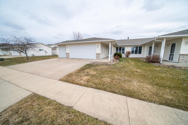 2104 McQuillan Ct SE, Rochester, MN 55904