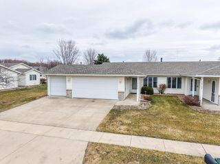 2104 McQuillan Ct SE, Rochester, MN 55904