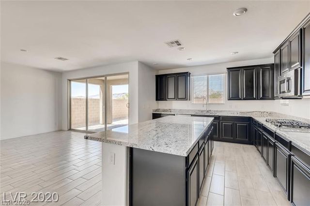 719 Foreign Reef Way, Las Vegas, NV 89138