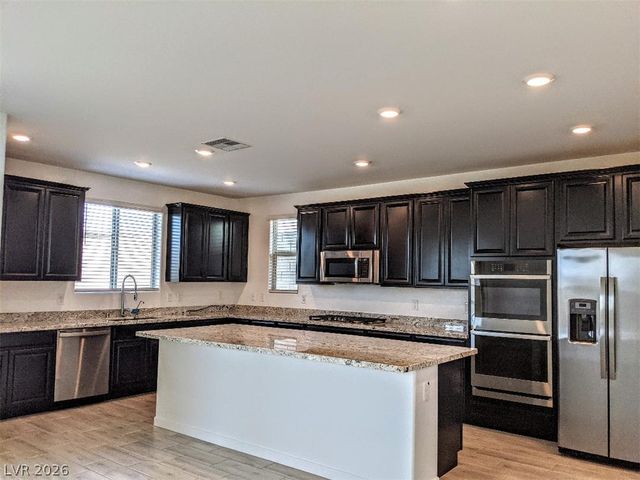 719 Foreign Reef Way, Las Vegas, NV 89138