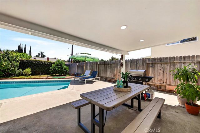 841 Candlewood Street, Brea, CA 92821
