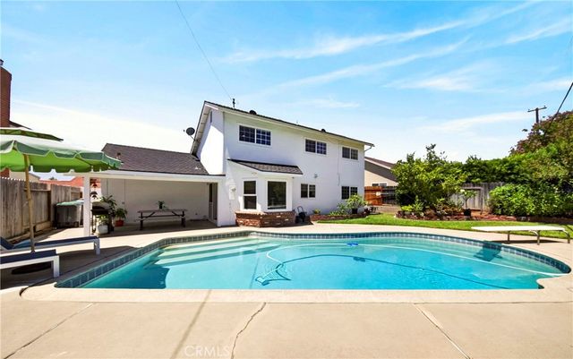 841 Candlewood Street, Brea, CA 92821