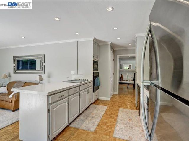 775 Bonde Ct, Pleasanton, CA 94566