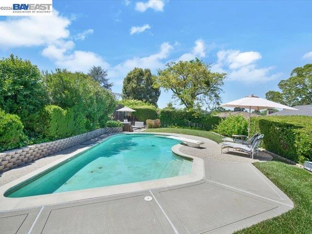 775 Bonde Ct, Pleasanton, CA 94566