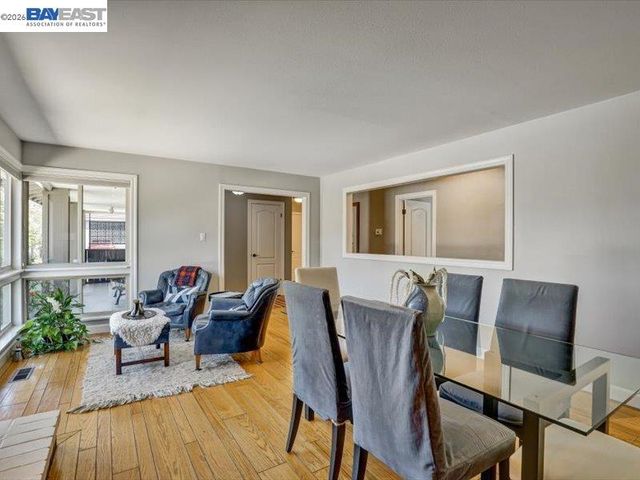 775 Bonde Ct, Pleasanton, CA 94566