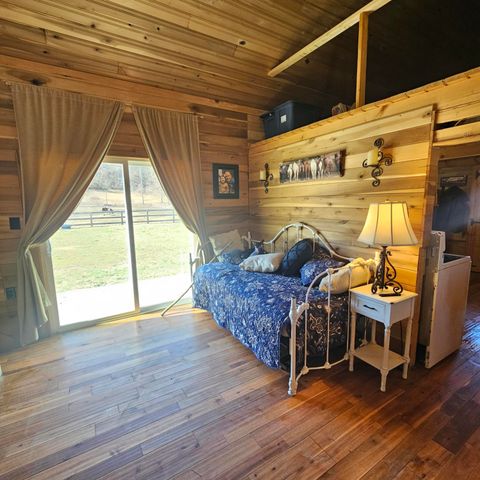 25 Brookwood Lane, Morehead, KY 40351