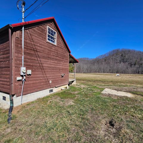 25 Brookwood Lane, Morehead, KY 40351