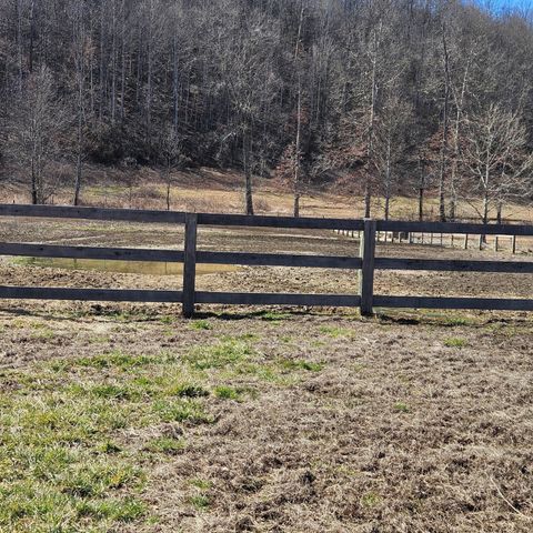 25 Brookwood Lane, Morehead, KY 40351