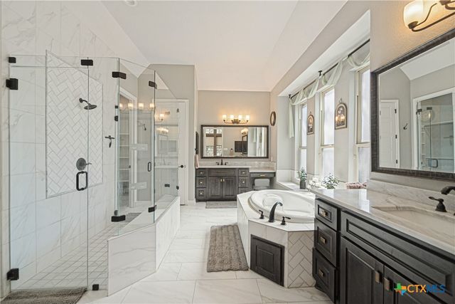 948 Woodland Oaks, New Braunfels, TX 78132