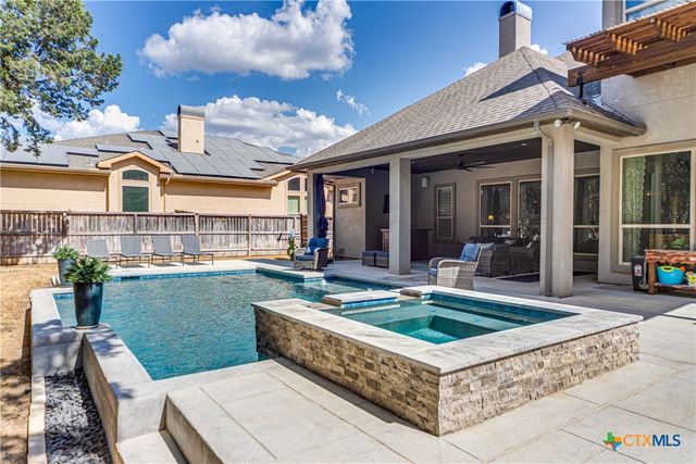948 Woodland Oaks, New Braunfels, TX 78132