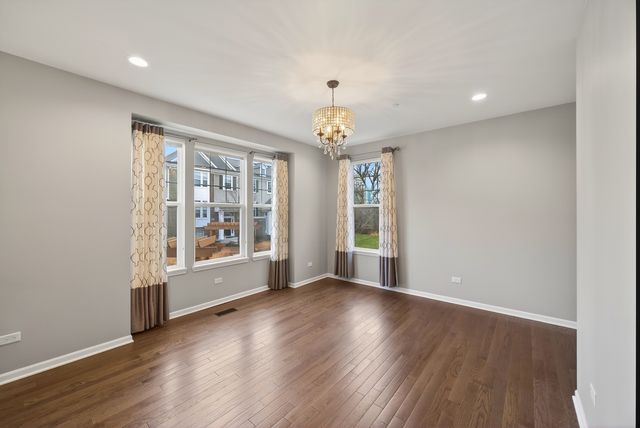 1437 N Charles Avenue, Naperville, IL 60563