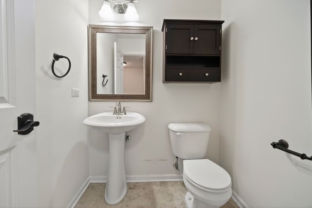 1437 N Charles Avenue, Naperville, IL 60563