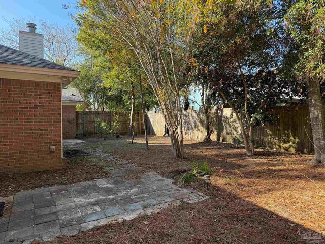 1514 Mariners Cir, Gulf Breeze, FL 32563