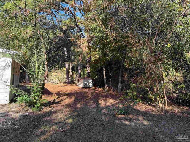 1514 Mariners Cir, Gulf Breeze, FL 32563