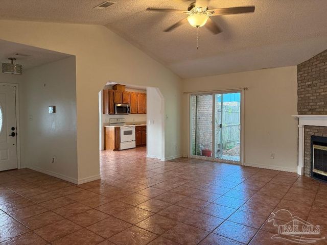 1514 Mariners Cir, Gulf Breeze, FL 32563