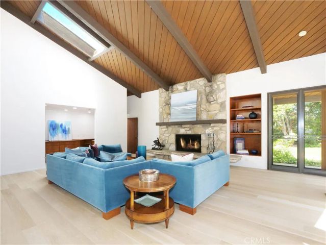 57 Saddleback, Rolling Hills, CA 90274