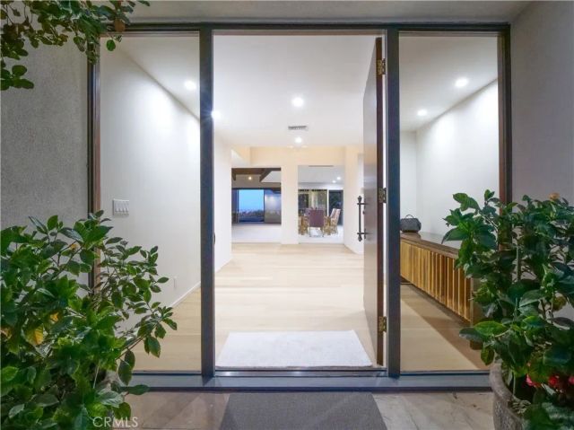 57 Saddleback, Rolling Hills, CA 90274