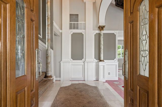 8929 Red Leaf Way, Sacramento, CA 95826