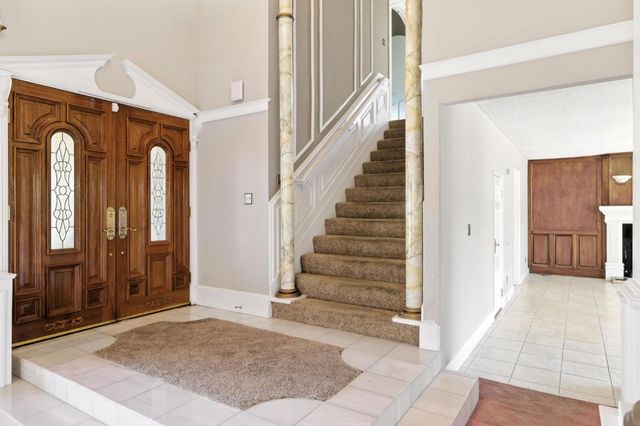 8929 Red Leaf Way, Sacramento, CA 95826