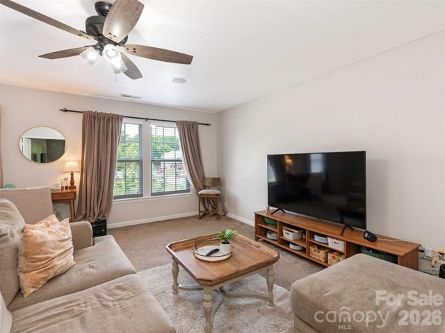 941 Capetown Lane, Clover, SC 29710