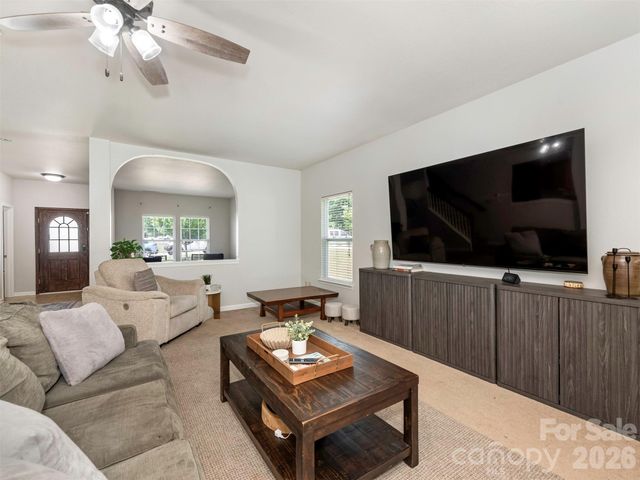 941 Capetown Lane, Clover, SC 29710
