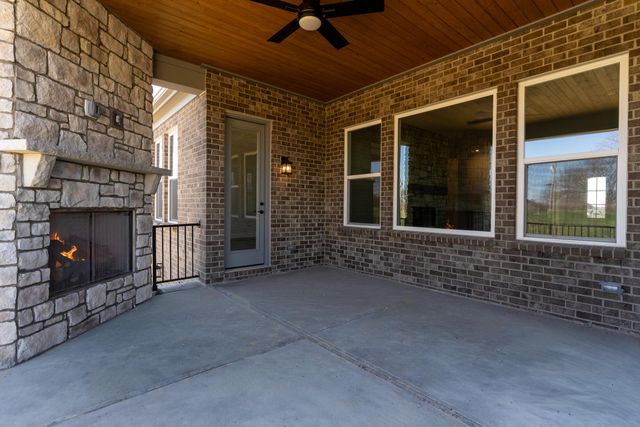 602 Bluestem Drive, Edgewood, KY 41018