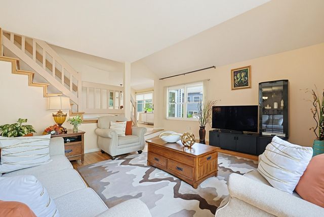 81 Arrowhead Cir 81, Ashland, MA 01721