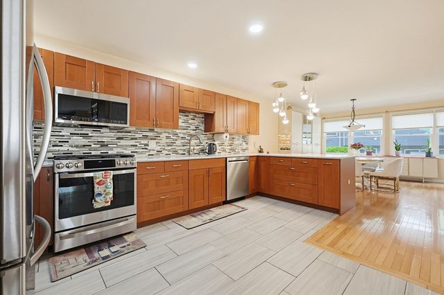 81 Arrowhead Cir 81, Ashland, MA 01721