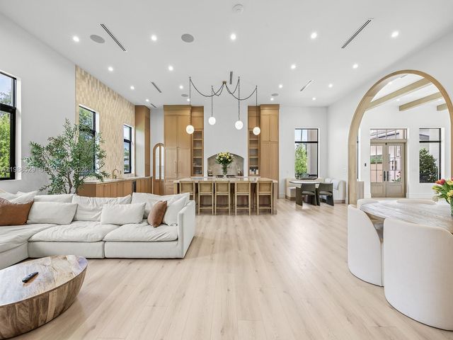 14200 Old Cutler Rd, Palmetto Bay, FL 33158