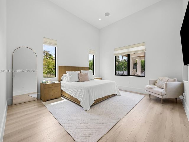 14200 Old Cutler Rd, Palmetto Bay, FL 33158