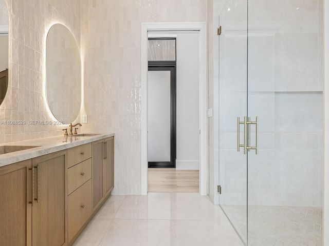 14200 Old Cutler Rd, Palmetto Bay, FL 33158