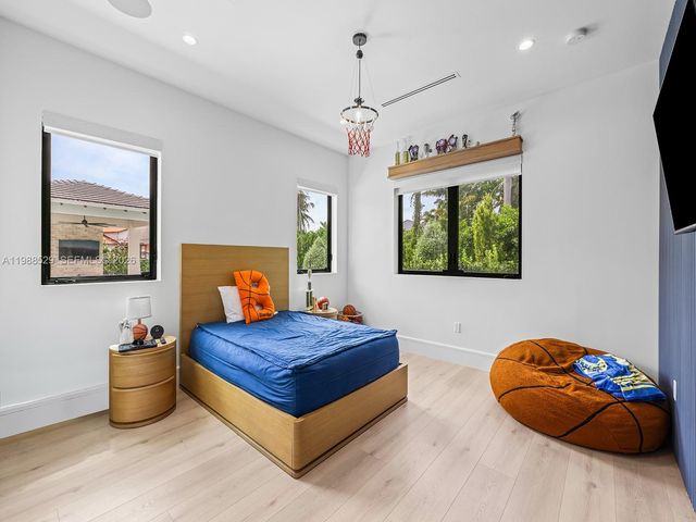 14200 Old Cutler Rd, Palmetto Bay, FL 33158