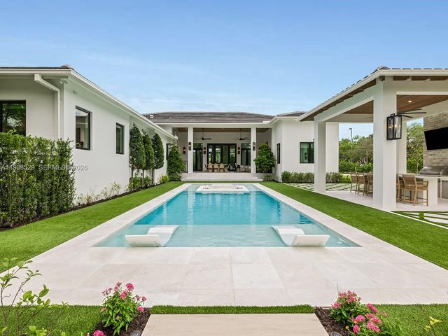 14200 Old Cutler Rd, Palmetto Bay, FL 33158