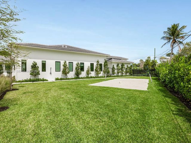 14200 Old Cutler Rd, Palmetto Bay, FL 33158