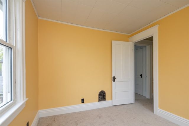 27 Riverside Street, Rochester, NY 14613