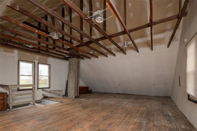 27 Riverside Street, Rochester, NY 14613