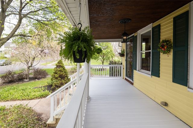 27 Riverside Street, Rochester, NY 14613