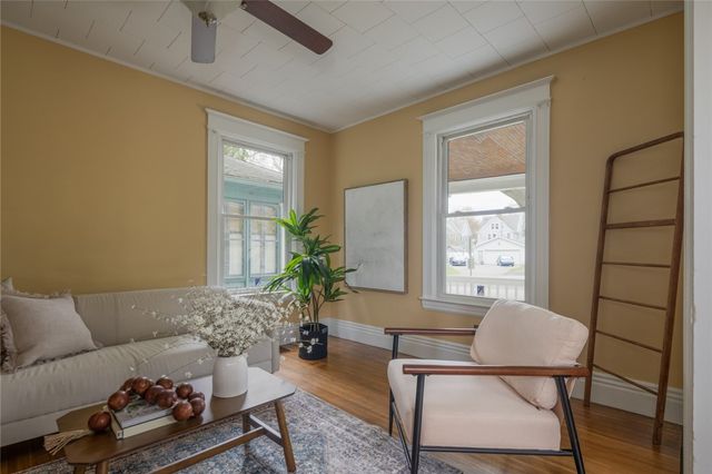 27 Riverside Street, Rochester, NY 14613