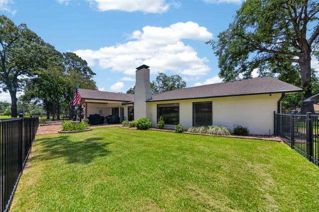 102 Monticello Lane, Bullard, TX 75757