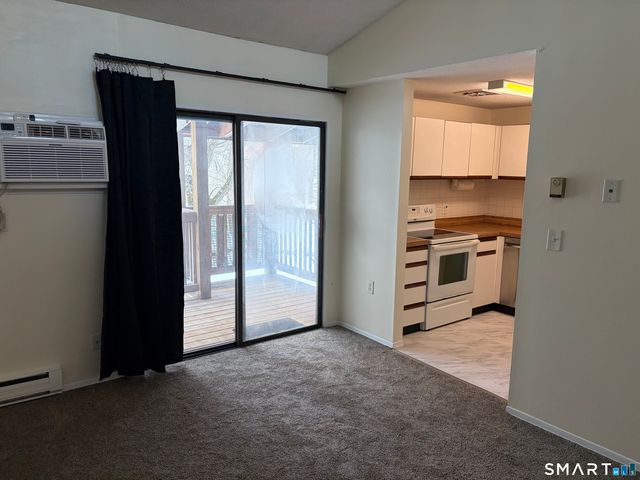 161 Burgundy Hill Lane 161, Middletown, CT 06457