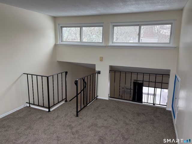 161 Burgundy Hill Lane 161, Middletown, CT 06457