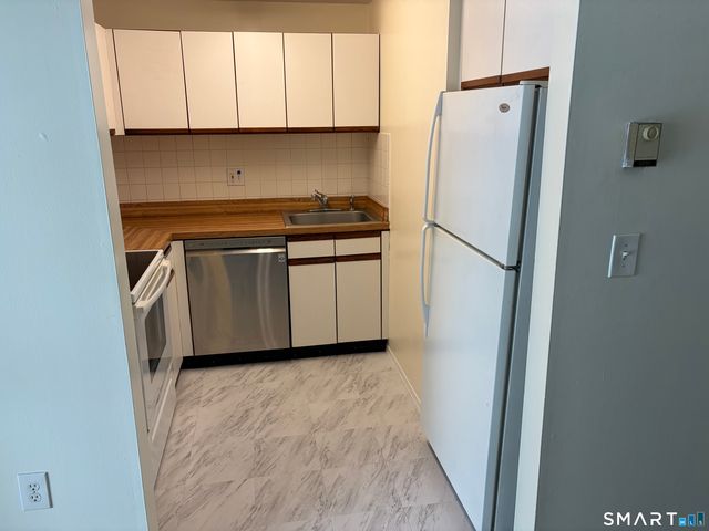 161 Burgundy Hill Lane 161, Middletown, CT 06457