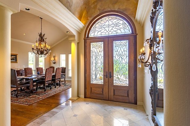 107 Deerwood Dr, Kerrville, TX 78028