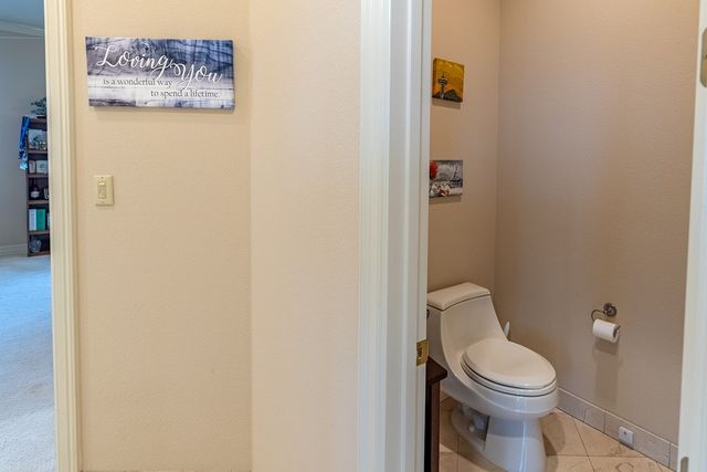 107 Deerwood Dr, Kerrville, TX 78028