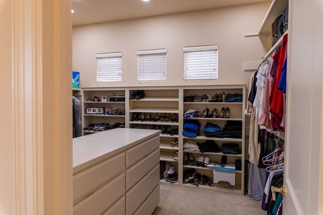 107 Deerwood Dr, Kerrville, TX 78028