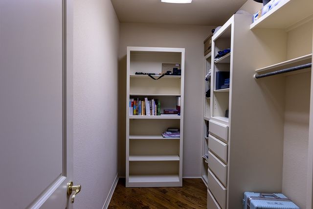 107 Deerwood Dr, Kerrville, TX 78028