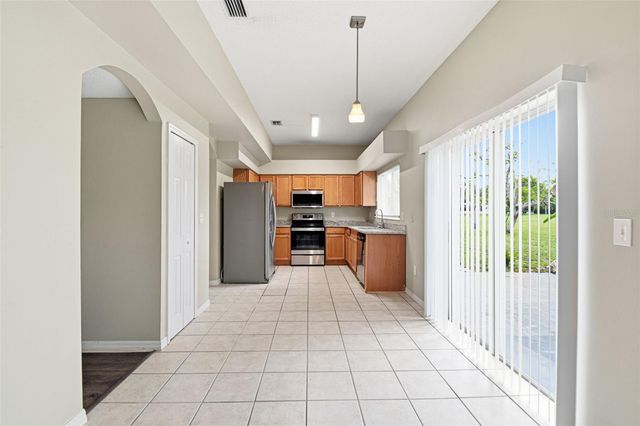 11006 SAILBROOKE DRIVE, Riverview, FL 33579